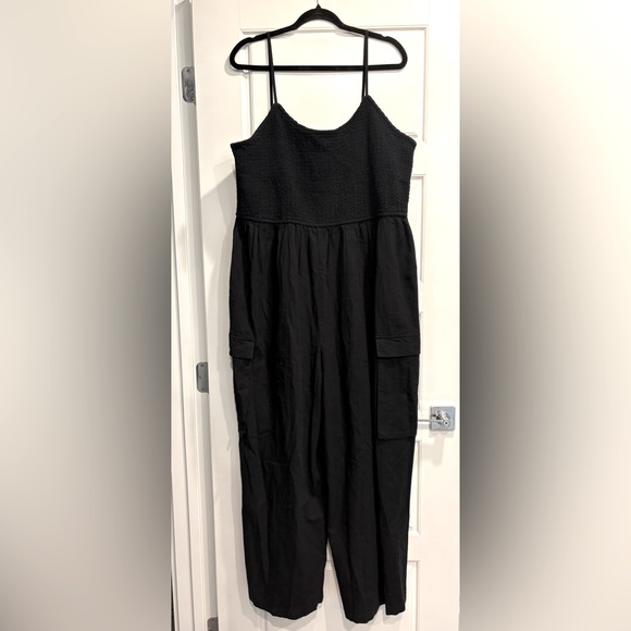 And‎ Now This Trendy Plus Size Smocked Jumpsuit Womens 3XL Wide Leg Cargo Pocket - Picture 1 of 11